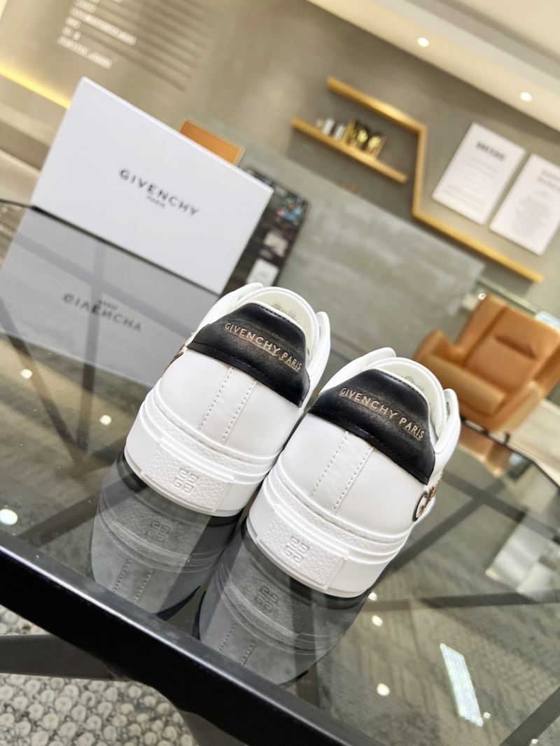 Givenchy Sneakers